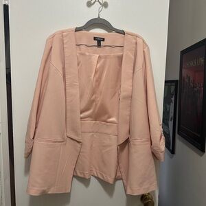 NWOT Torrid Women's Light Pink Blazer